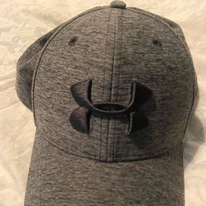 Under Armour hat Lg/XL